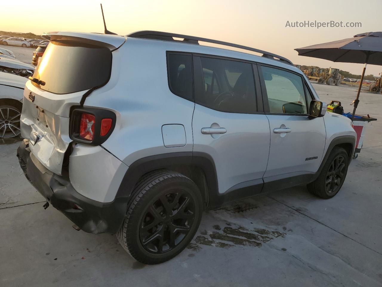 2018 Jeep Renegade Latitude Gray vin: ZACCJABB1JPJ51114