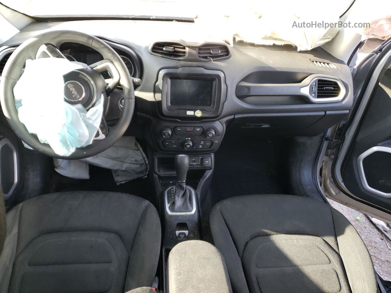 2018 Jeep Renegade Latitude Silver vin: ZACCJABB2JPJ35522