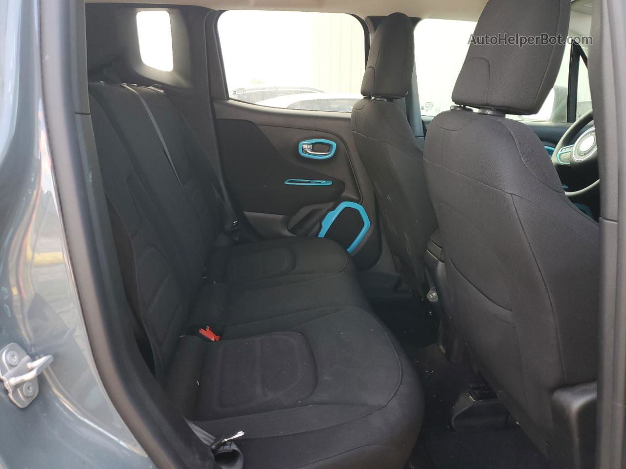 2018 Jeep Renegade Latitude Gray vin: ZACCJABB4JPJ32945