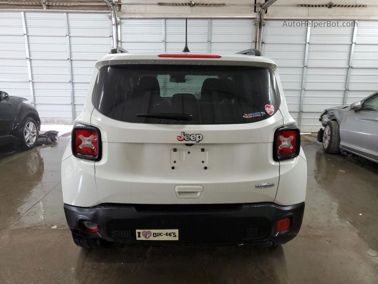 2018 Jeep Renegade Latitude White vin: ZACCJABB7JPJ08123