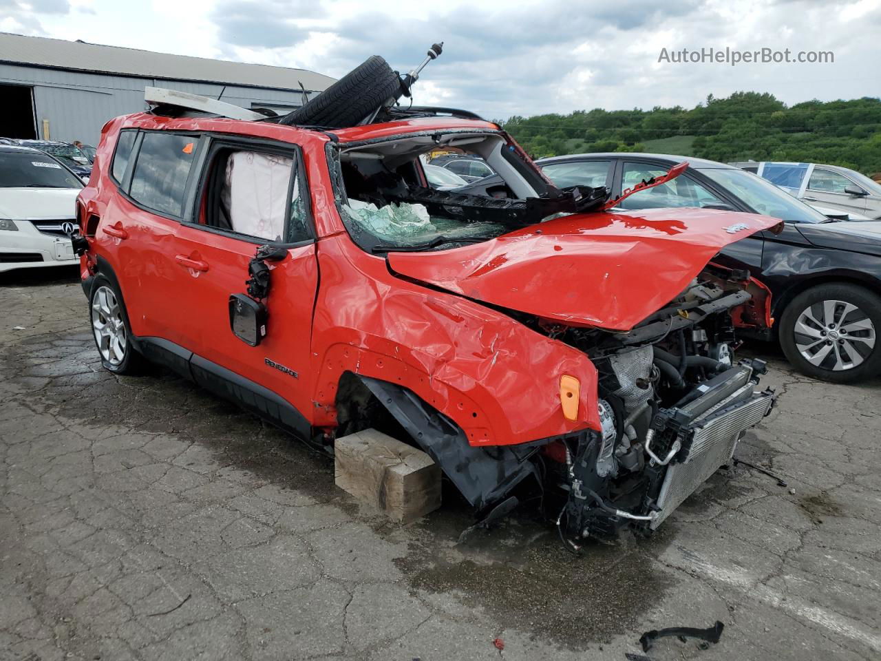 2018 Jeep Renegade Latitude Red vin: ZACCJABB8JPJ66192