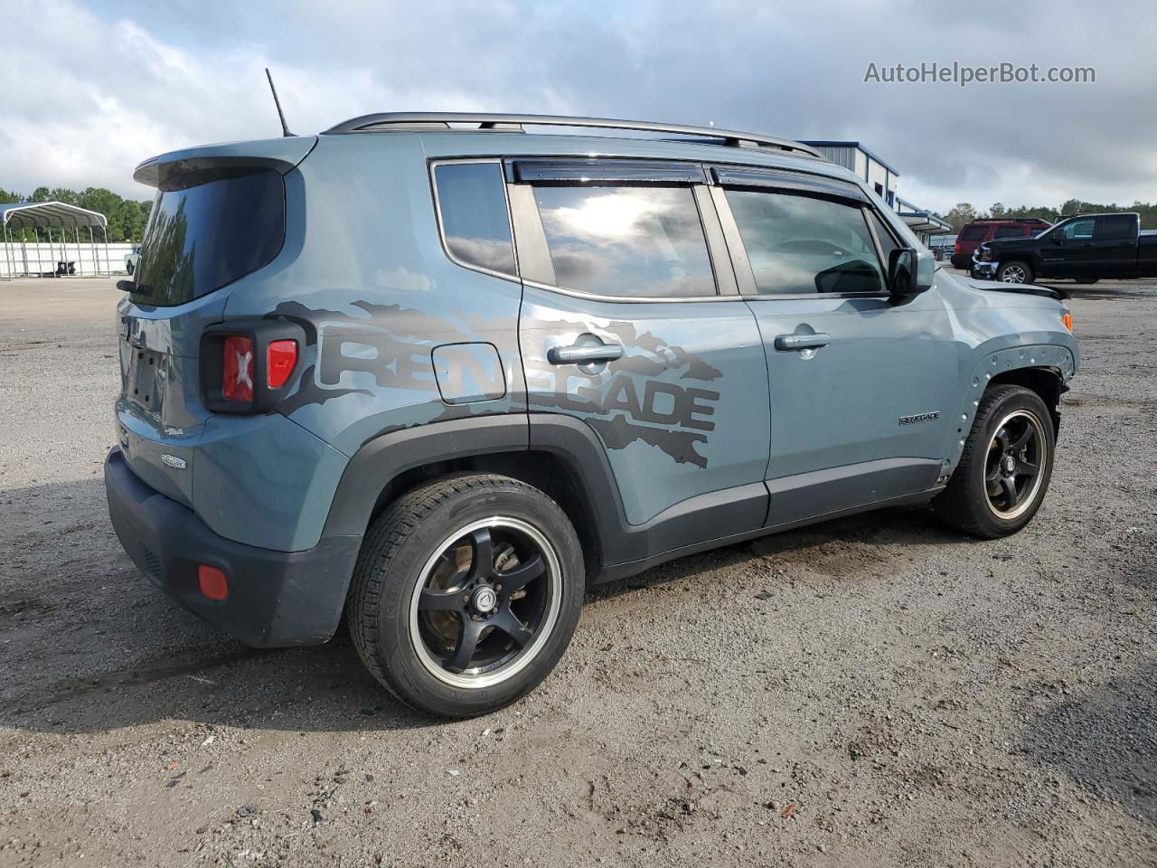 2018 Jeep Renegade Latitude Gray vin: ZACCJABB9JPJ37929