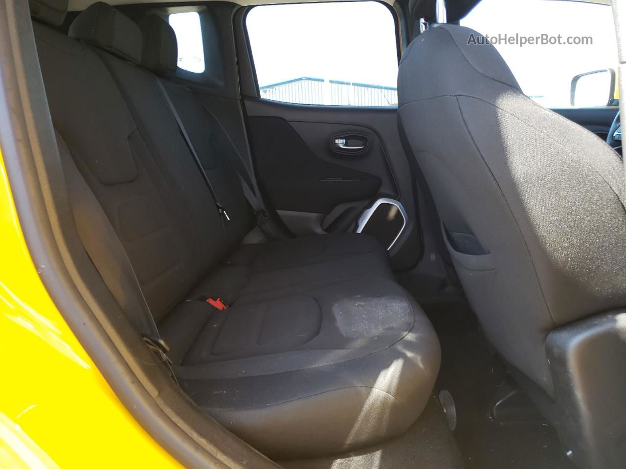 2018 Jeep Renegade Latitude Yellow vin: ZACCJABBXJPJ04177