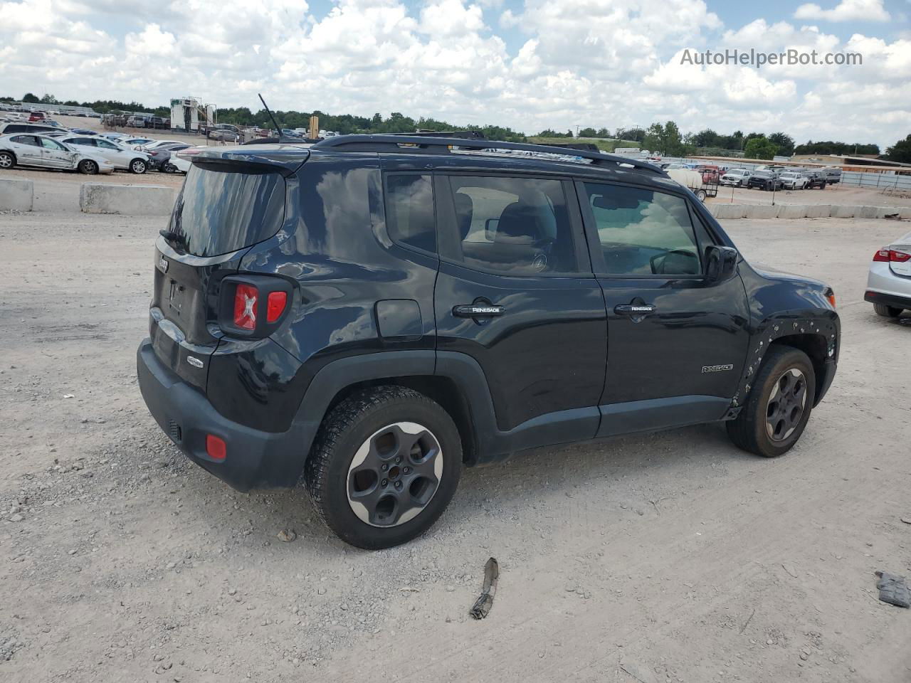 2015 Jeep Renegade Latitude Черный vin: ZACCJABH0FPB57266