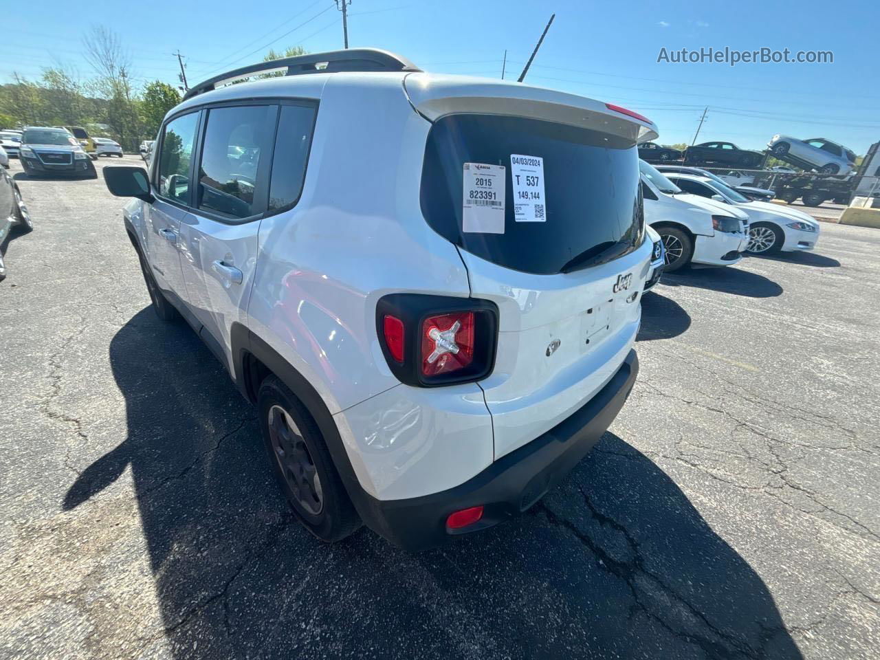 2015 Jeep Renegade Latitude White vin: ZACCJABH0FPB57762