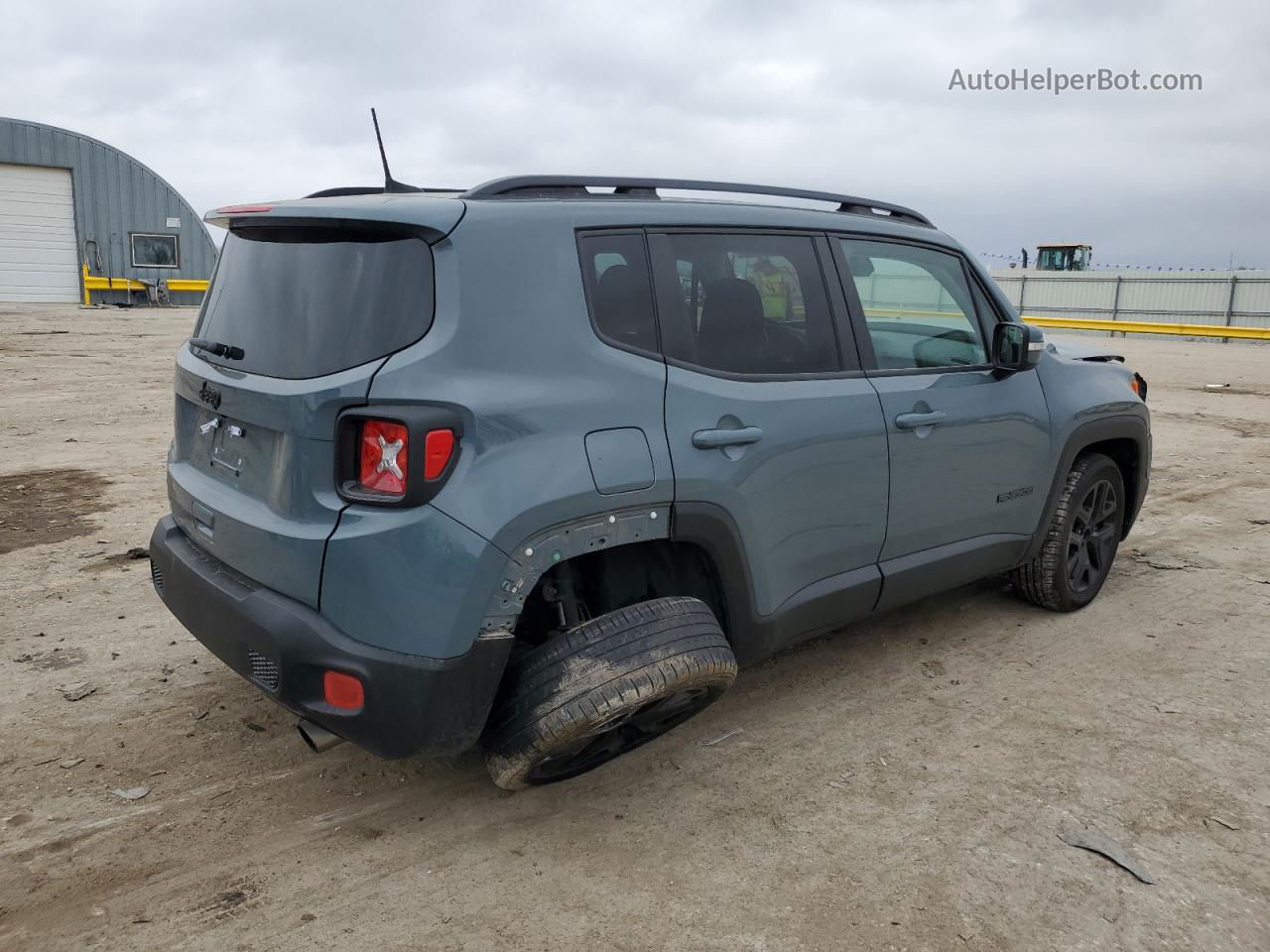 2018 Jeep Renegade Latitude Gray vin: ZACCJABH3JPH34260