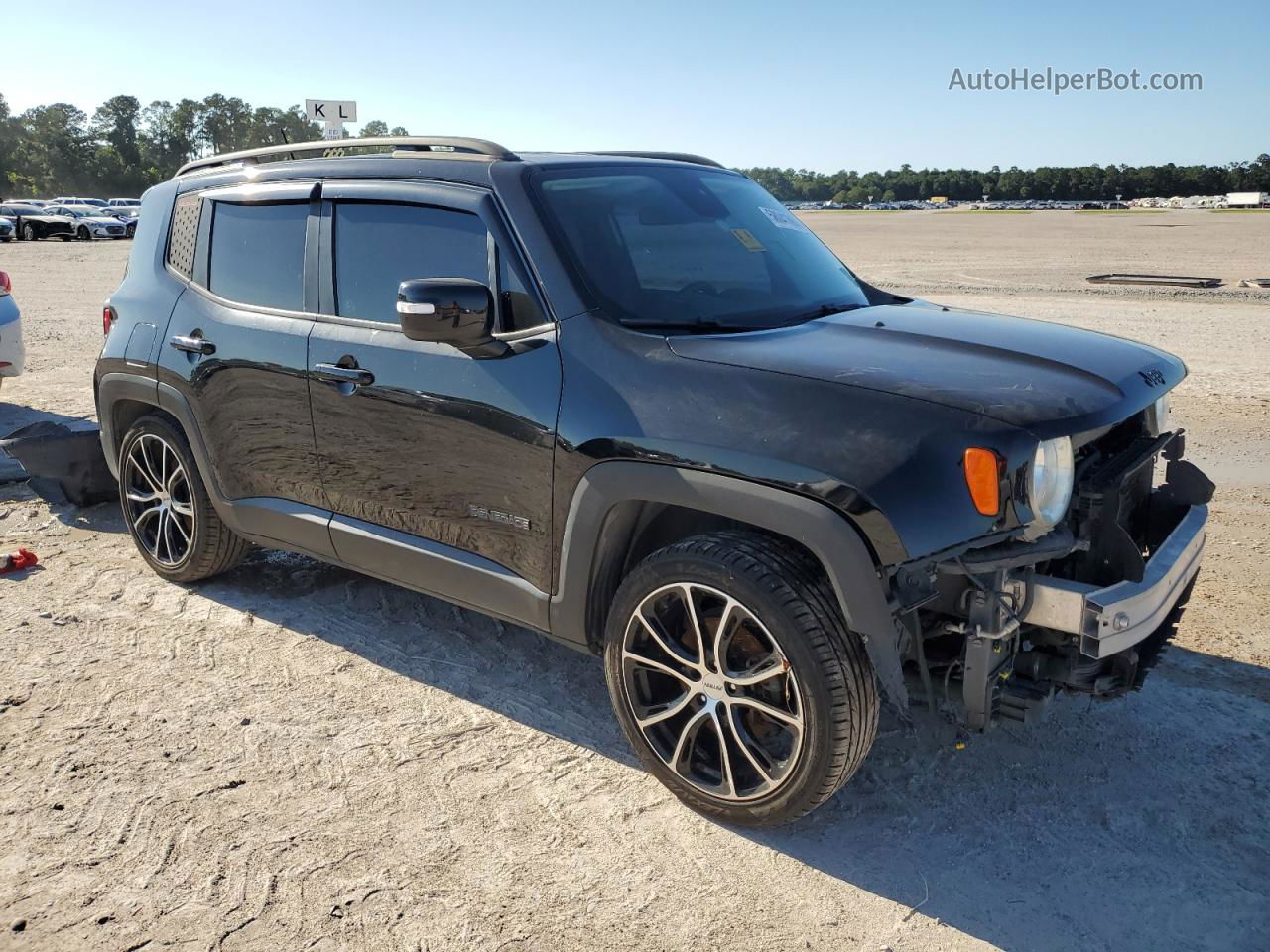 2017 Jeep Renegade Latitude Black vin: ZACCJABH4HPF39911