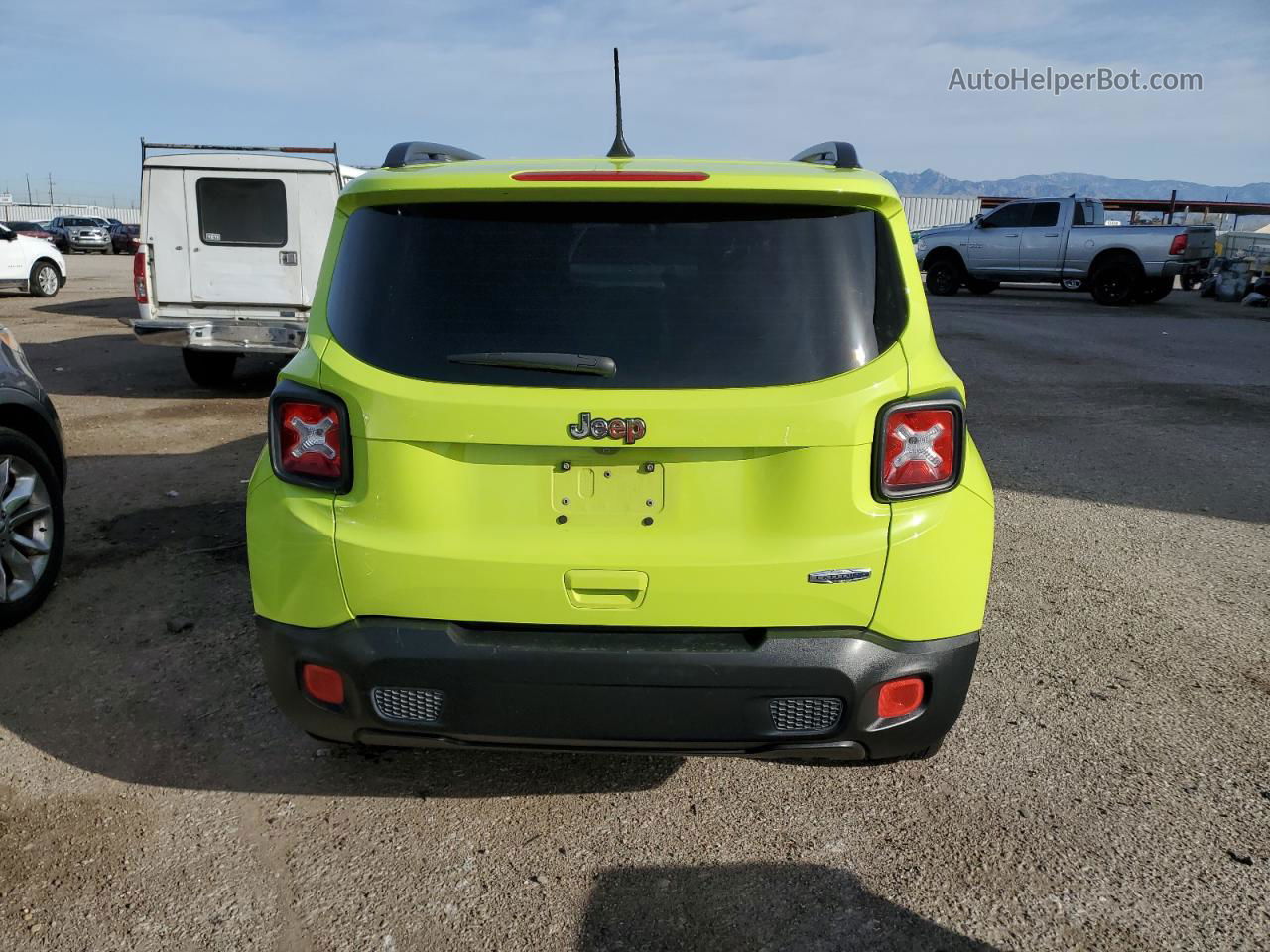 2018 Jeep Renegade Latitude Green vin: ZACCJABH4JPH56901