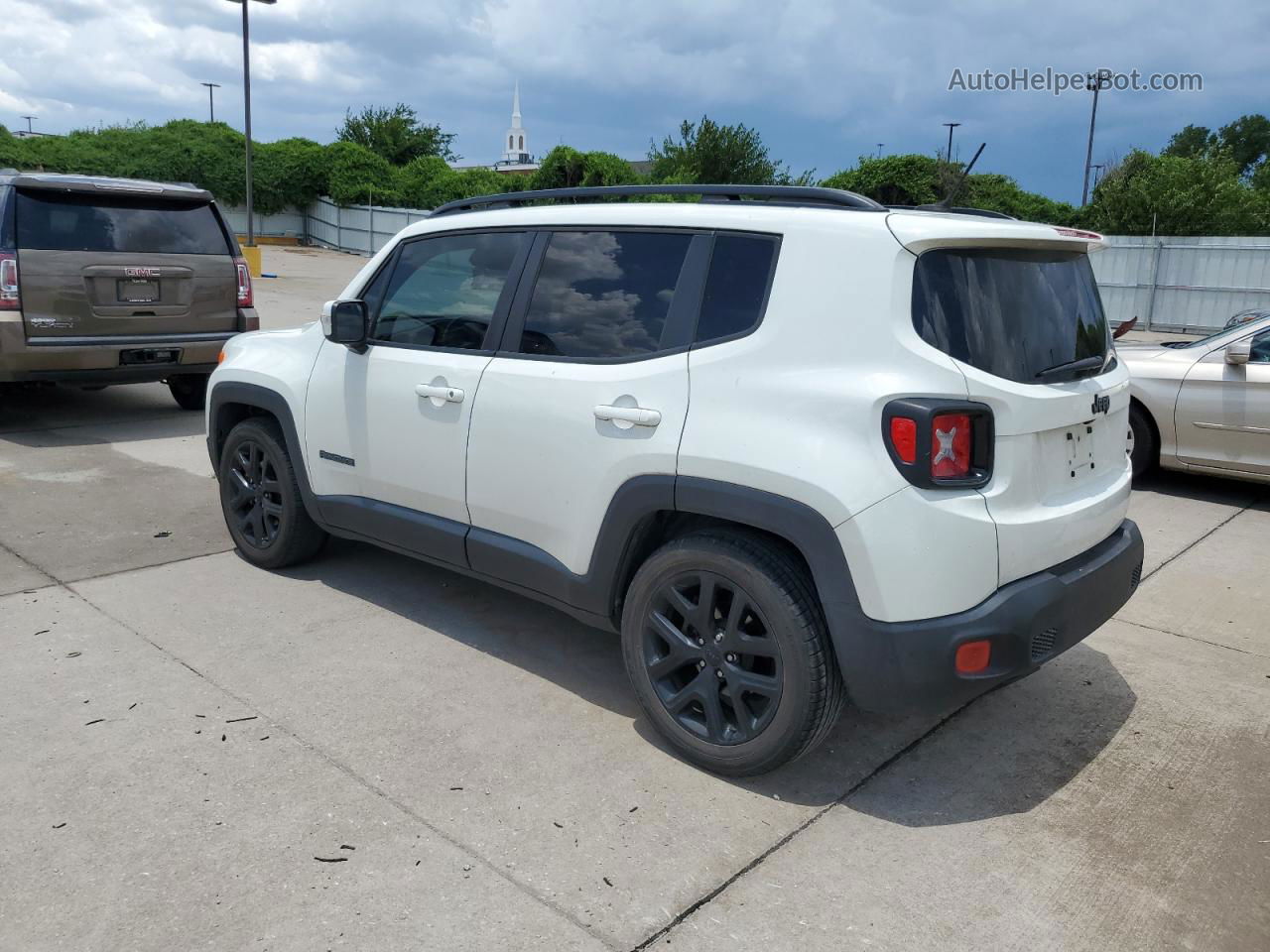 2017 Jeep Renegade Latitude White vin: ZACCJABH6HPG61766