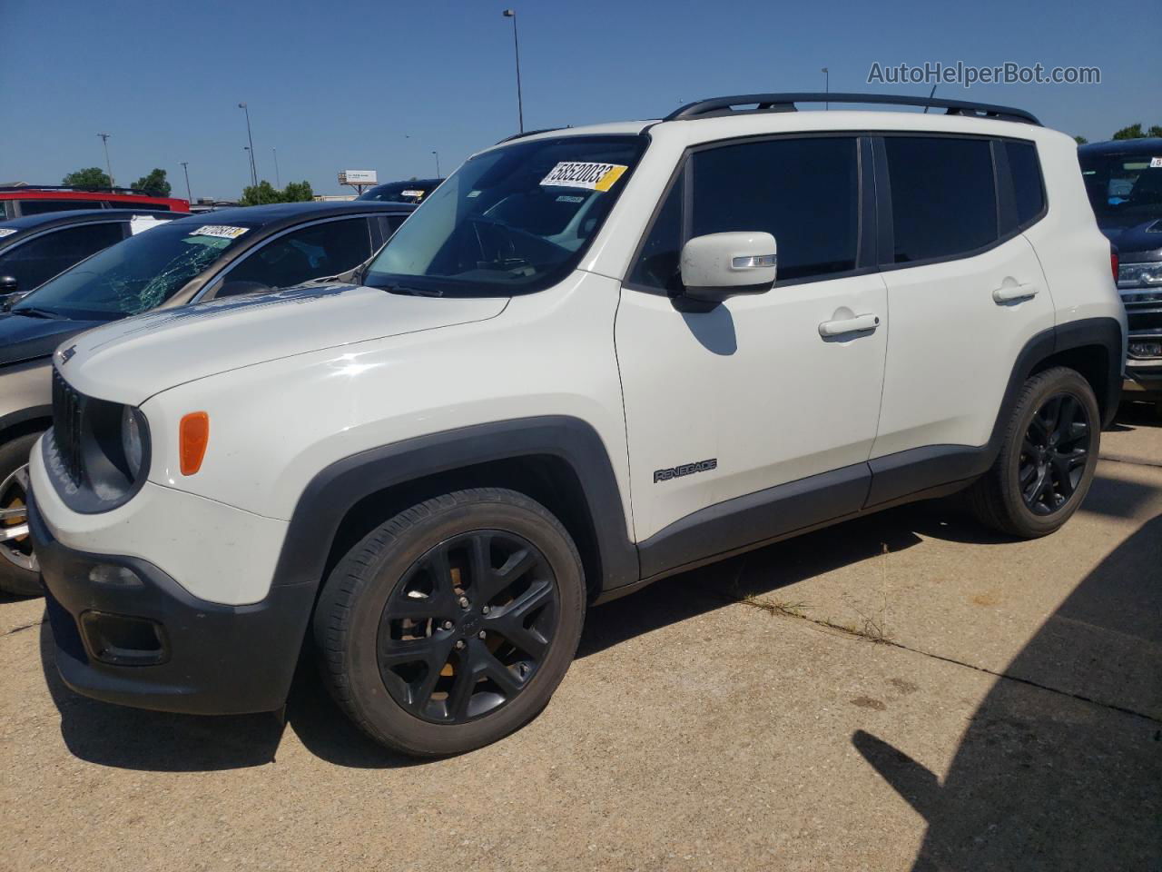 2017 Jeep Renegade Latitude White vin: ZACCJABH6HPG61766