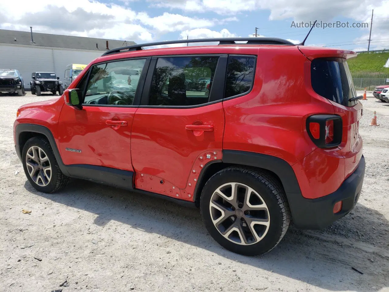 2015 Jeep Renegade Latitude Red vin: ZACCJABT0FPB62248