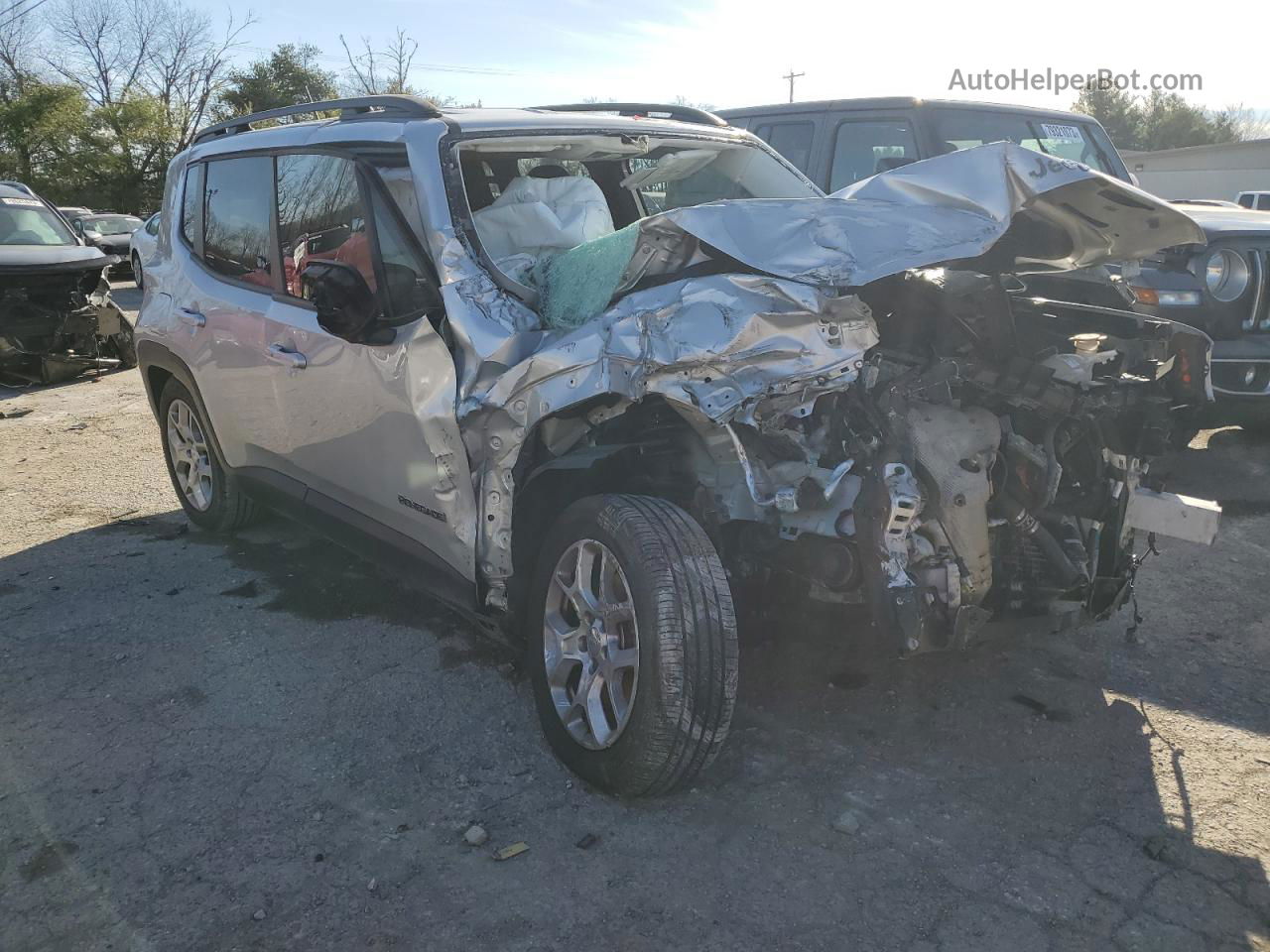 2015 Jeep Renegade Latitude Silver vin: ZACCJABT0FPB63812