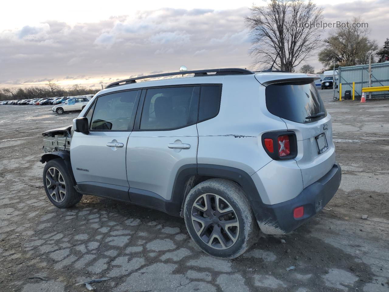 2015 Jeep Renegade Latitude Silver vin: ZACCJABT0FPB72082