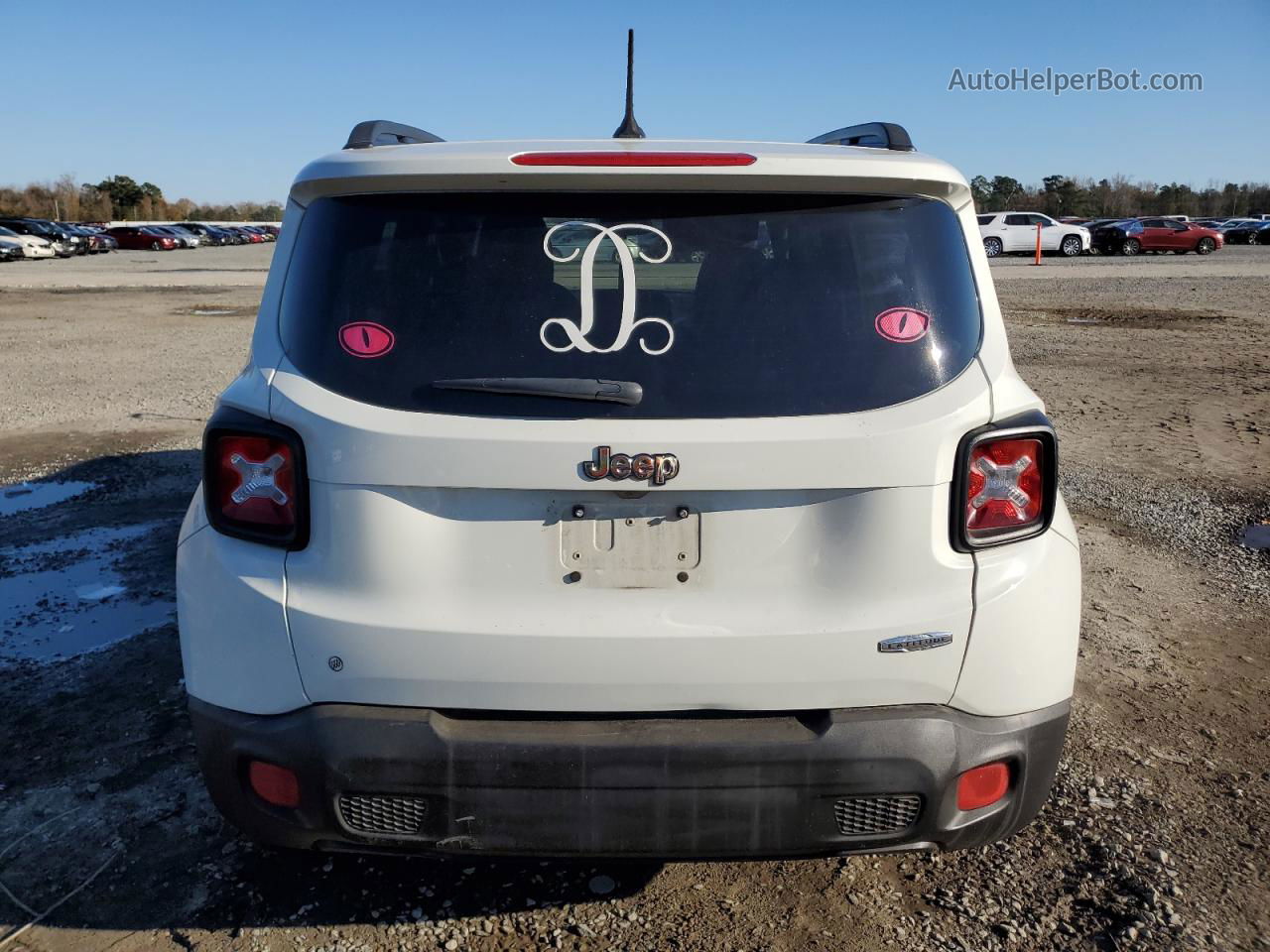 2015 Jeep Renegade Latitude White vin: ZACCJABT0FPB72151