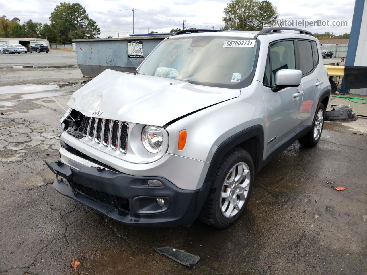 2015 Jeep Renegade Latitude Серебряный vin: ZACCJABT0FPB72376