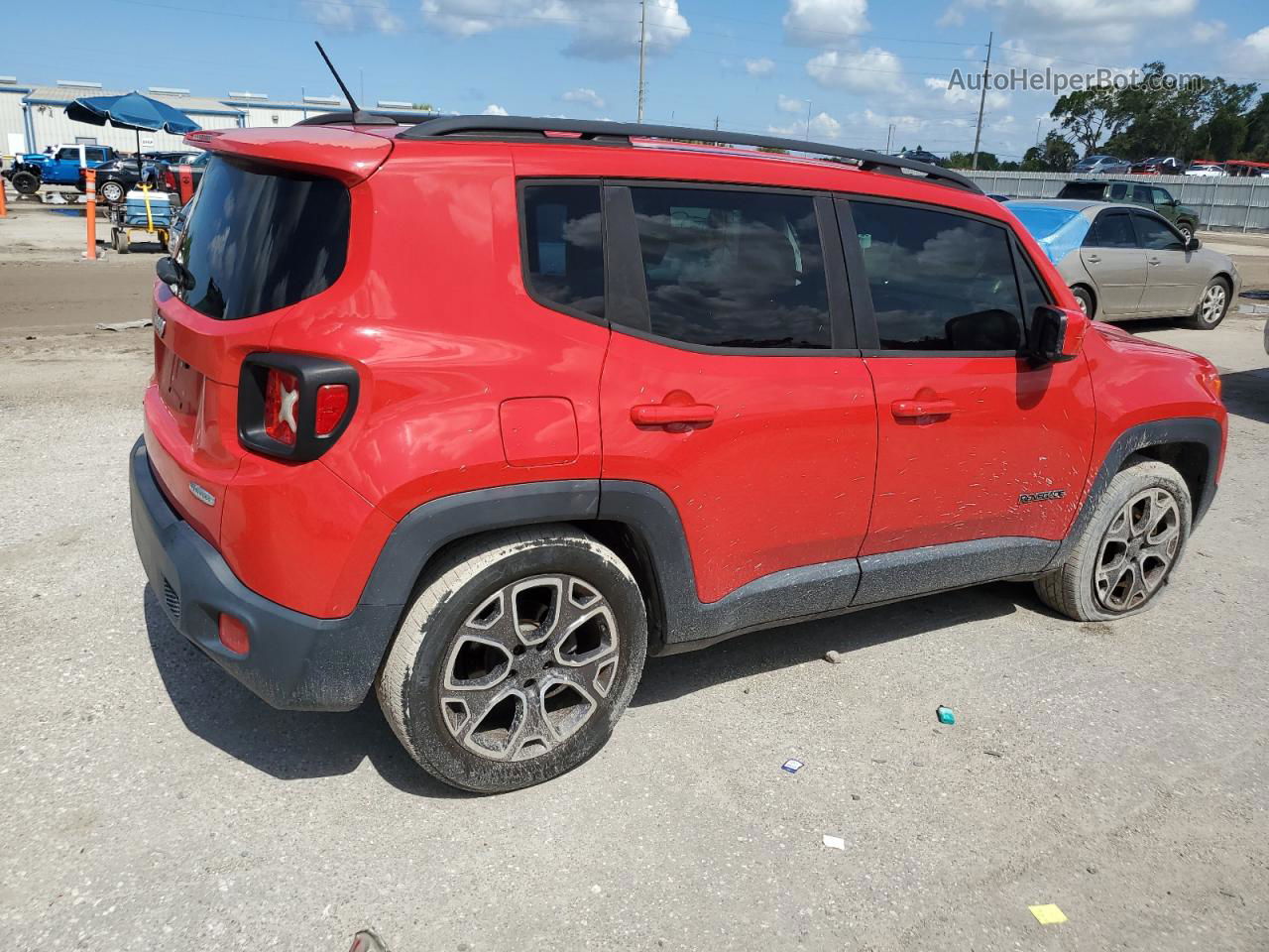 2015 Jeep Renegade Latitude Red vin: ZACCJABT2FPB34910