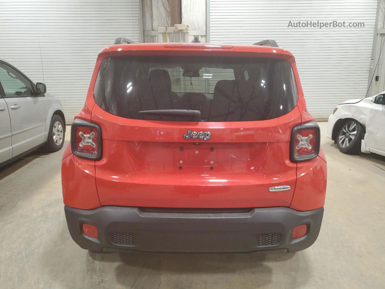 2015 Jeep Renegade Latitude Red vin: ZACCJABT2FPB48676