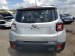 2015 Jeep Renegade Latitude Серебряный vin: ZACCJABT2FPB97506