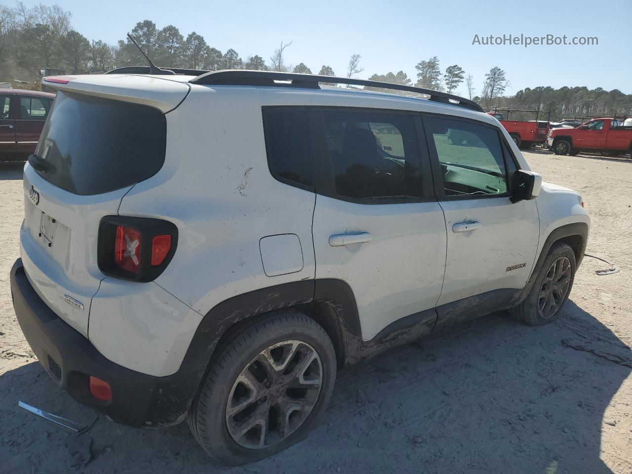 2015 Jeep Renegade Latitude Белый vin: ZACCJABT2FPC26891