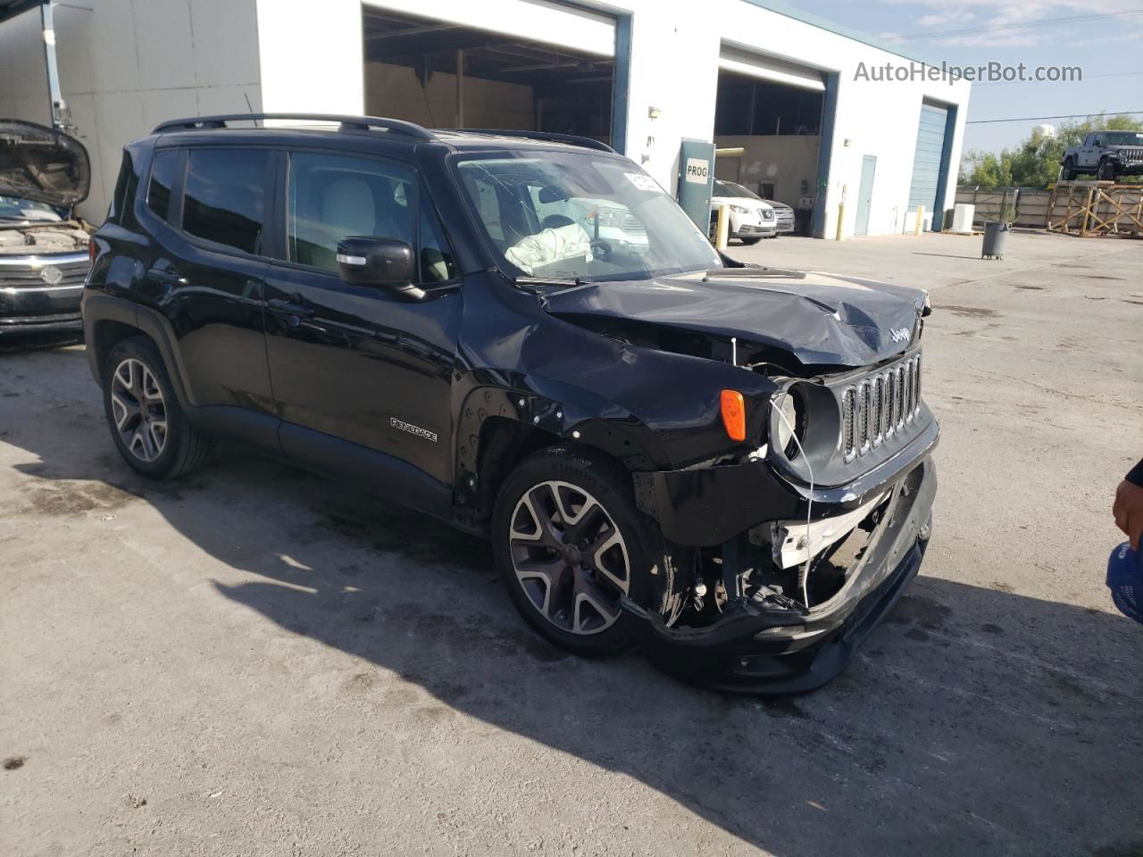 2015 Jeep Renegade Latitude Black vin: ZACCJABT2FPC32433