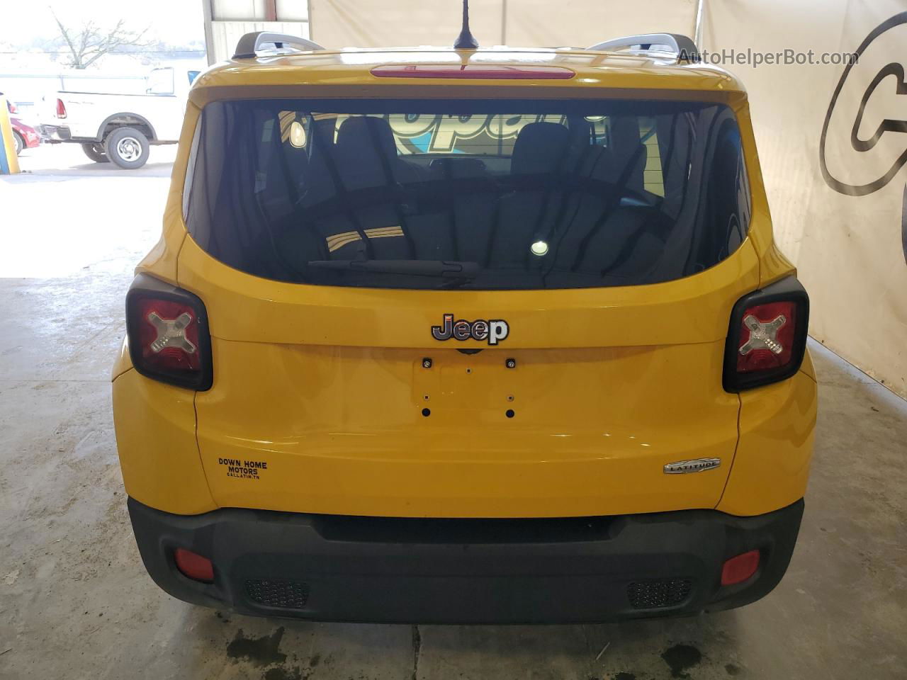 2015 Jeep Renegade Latitude Желтый vin: ZACCJABT3FPB51327