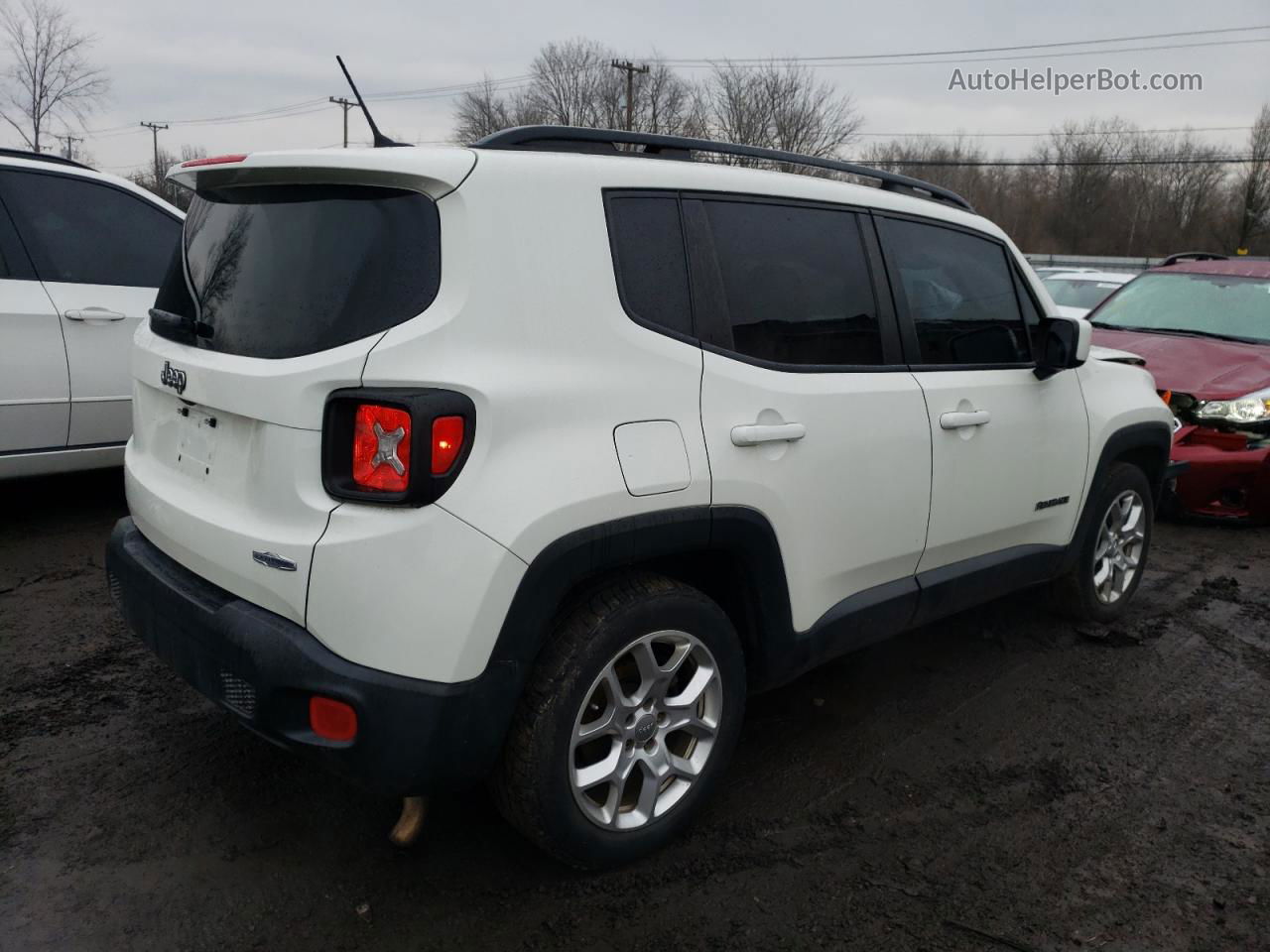 2015 Jeep Renegade Latitude White vin: ZACCJABT3FPB90502