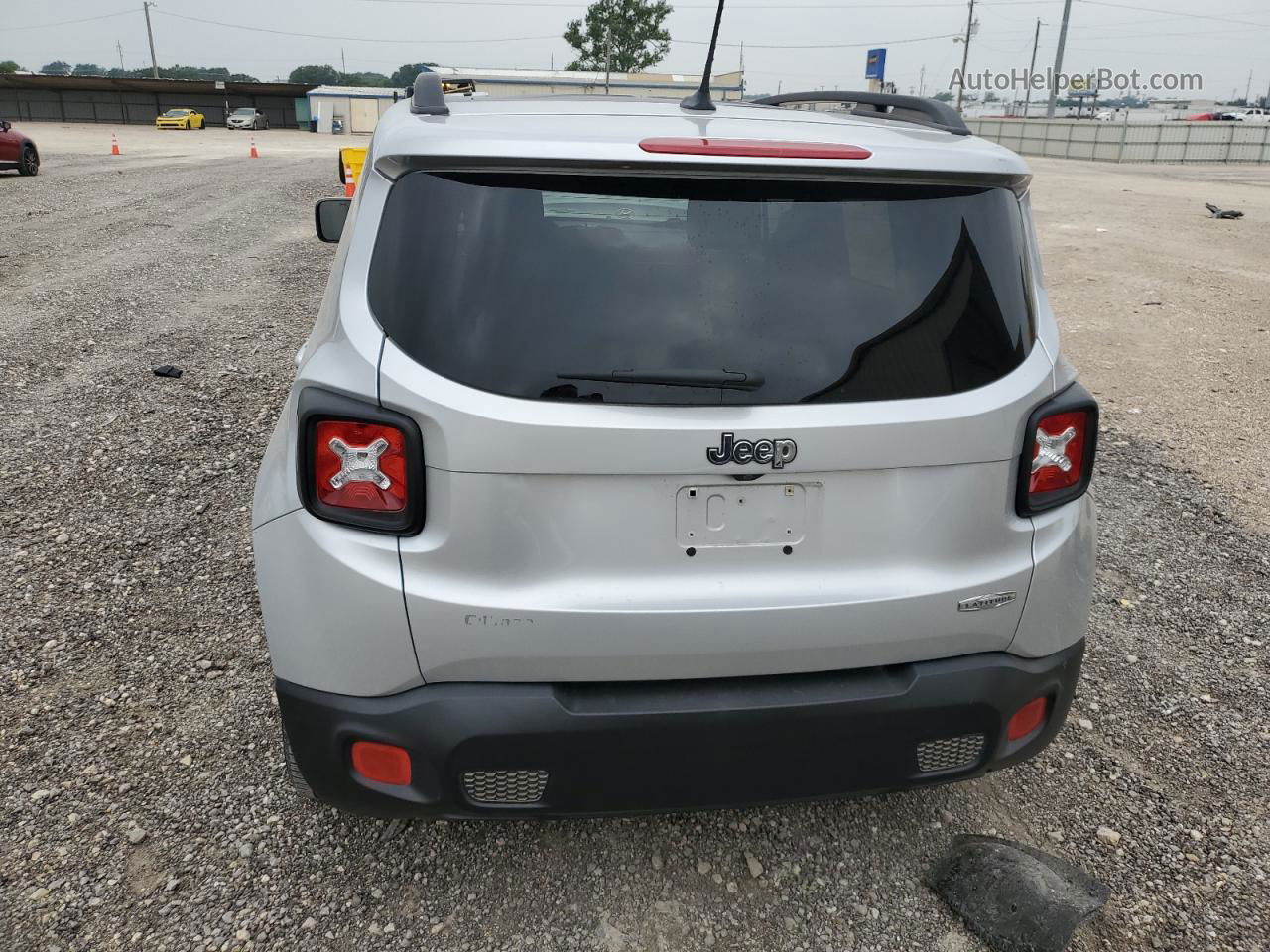 2015 Jeep Renegade Latitude Silver vin: ZACCJABT4FPC16721