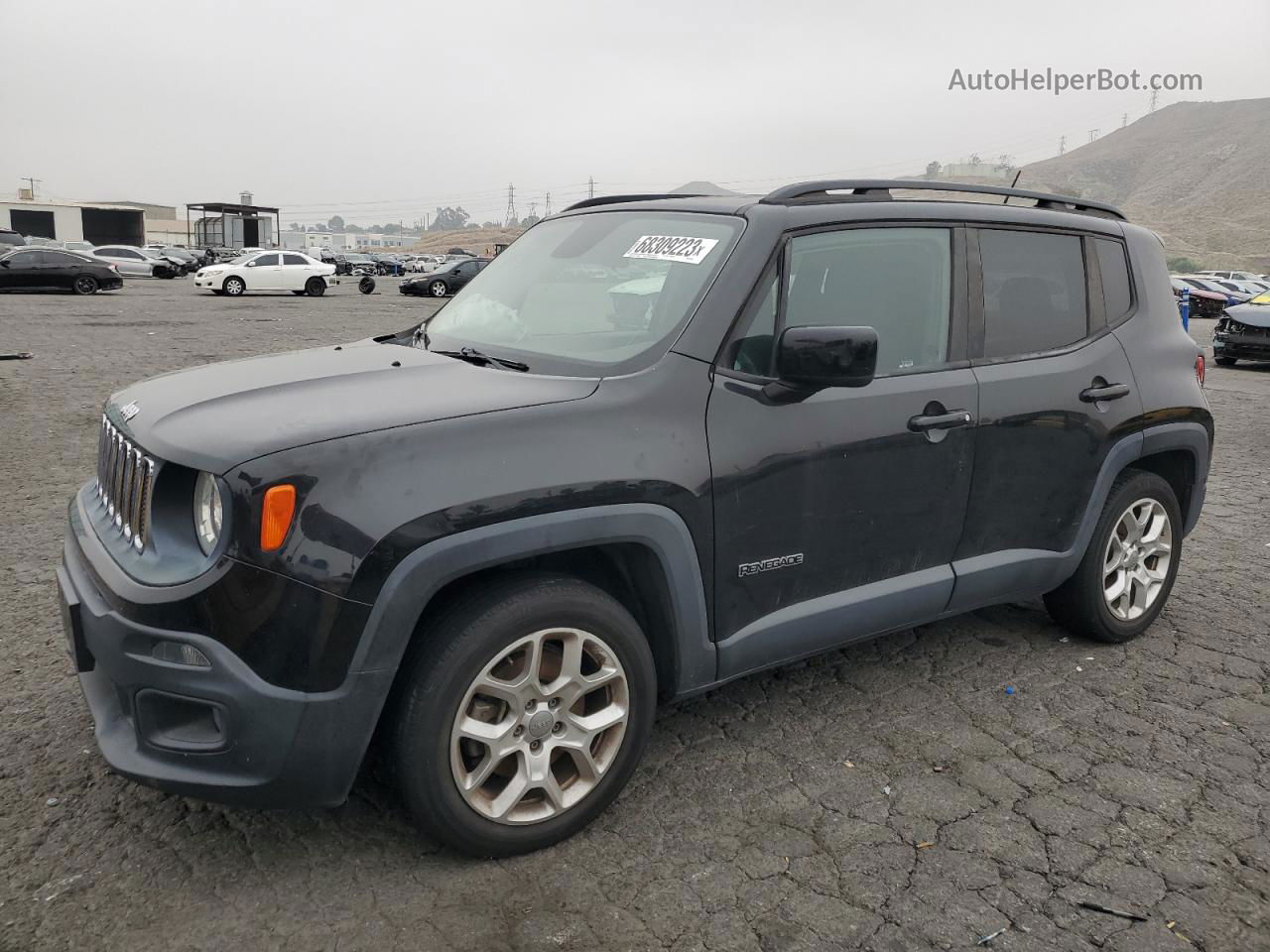 2015 Jeep Renegade Latitude Черный vin: ZACCJABT5FPB24260