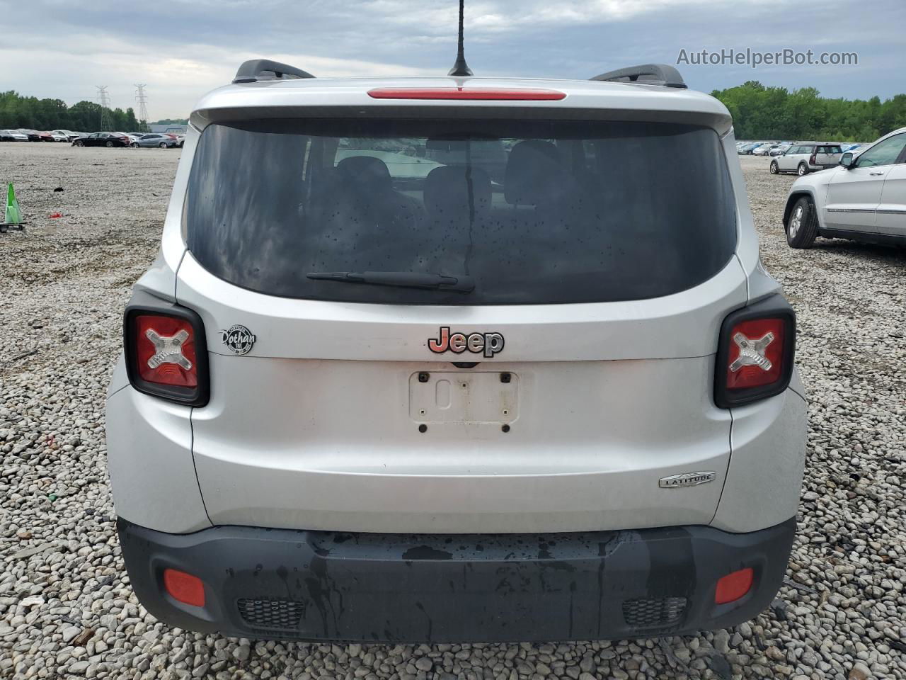 2015 Jeep Renegade Latitude Silver vin: ZACCJABT6FPC37229