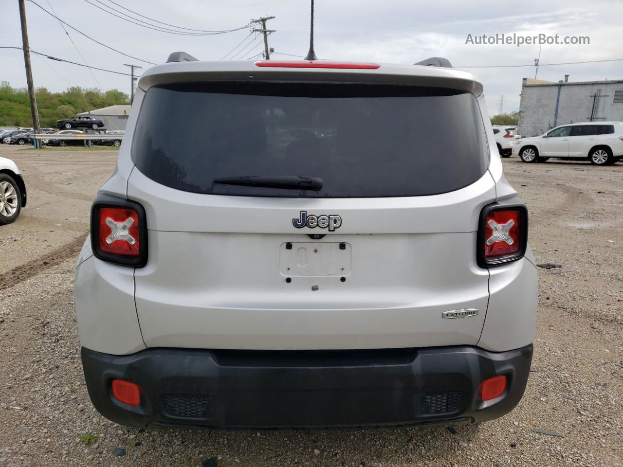 2015 Jeep Renegade Latitude Silver vin: ZACCJABT7FPB96612