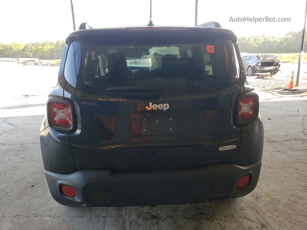 2015 Jeep Renegade Latitude Black vin: ZACCJABT7FPC20360