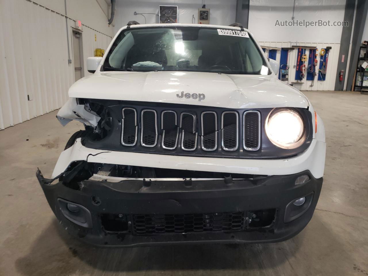 2015 Jeep Renegade Latitude Белый vin: ZACCJABT8FPB44776