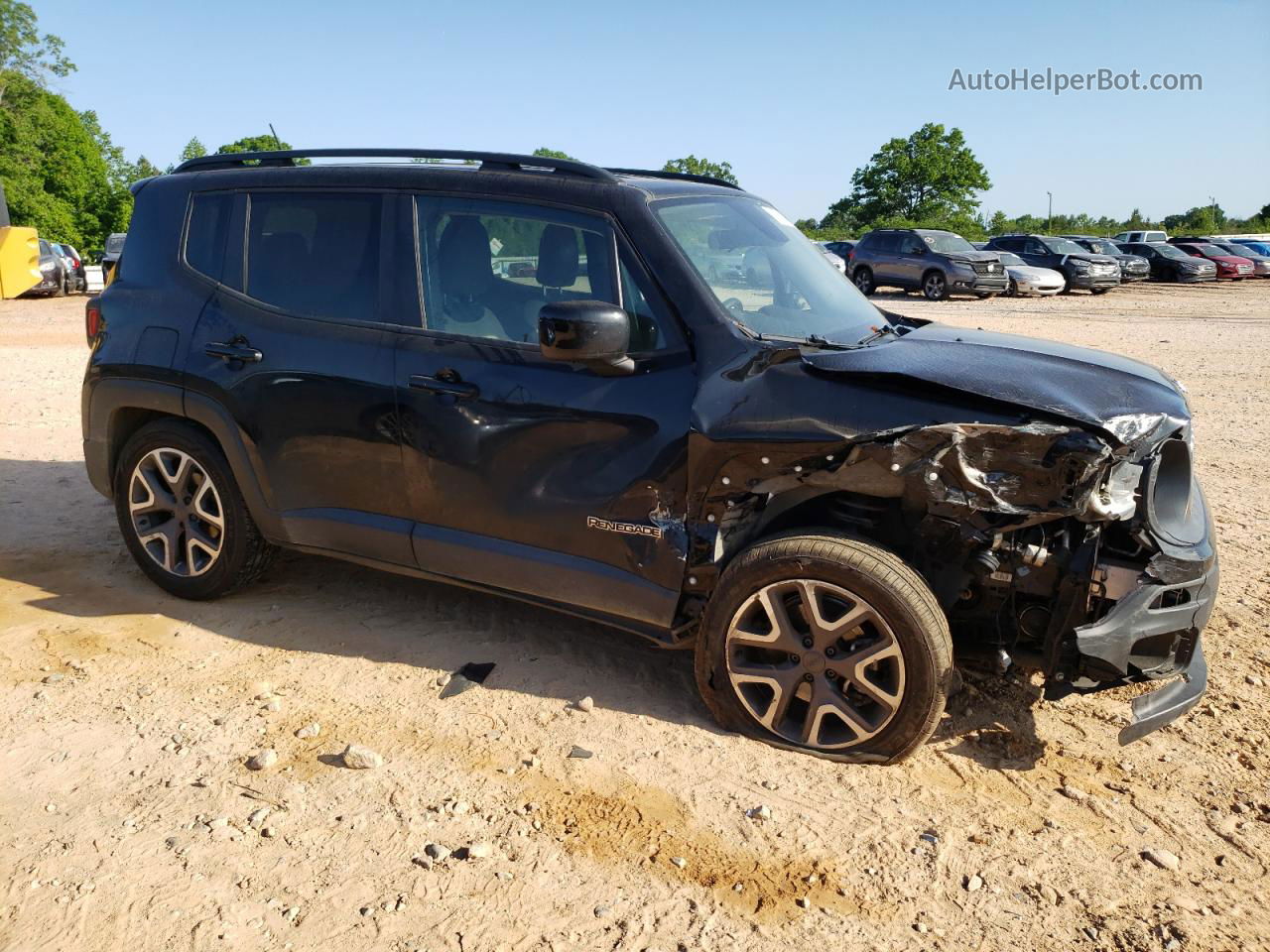 2015 Jeep Renegade Latitude Черный vin: ZACCJABT8FPB88373