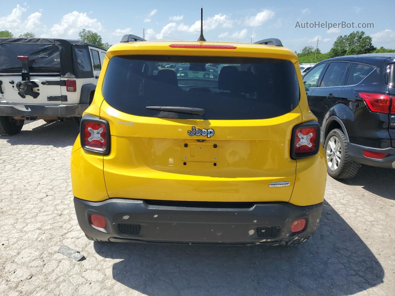 2015 Jeep Renegade Latitude Yellow vin: ZACCJABTXFPB77729