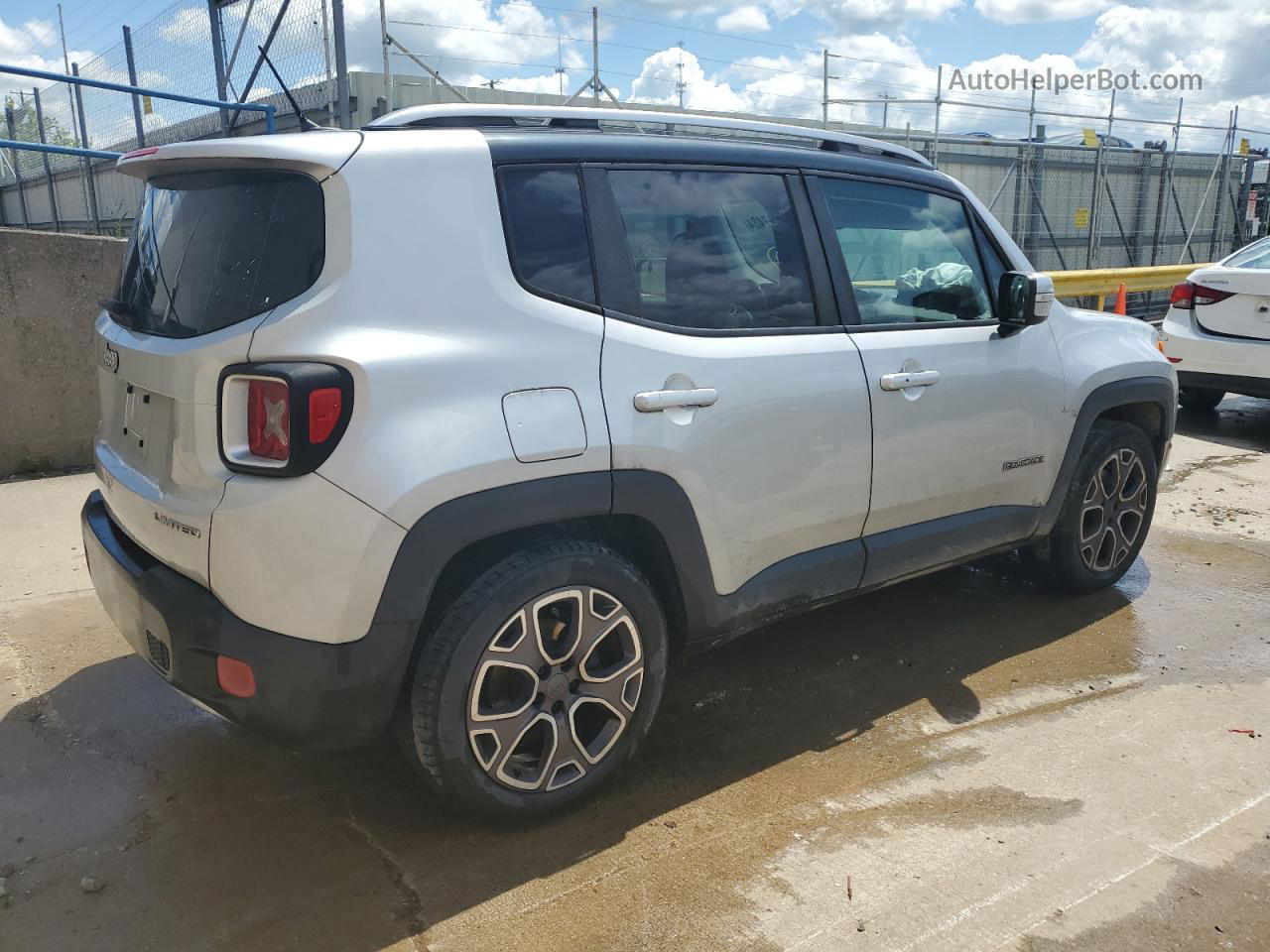 2015 Jeep Renegade Limited Серебряный vin: ZACCJADT0FPB42517