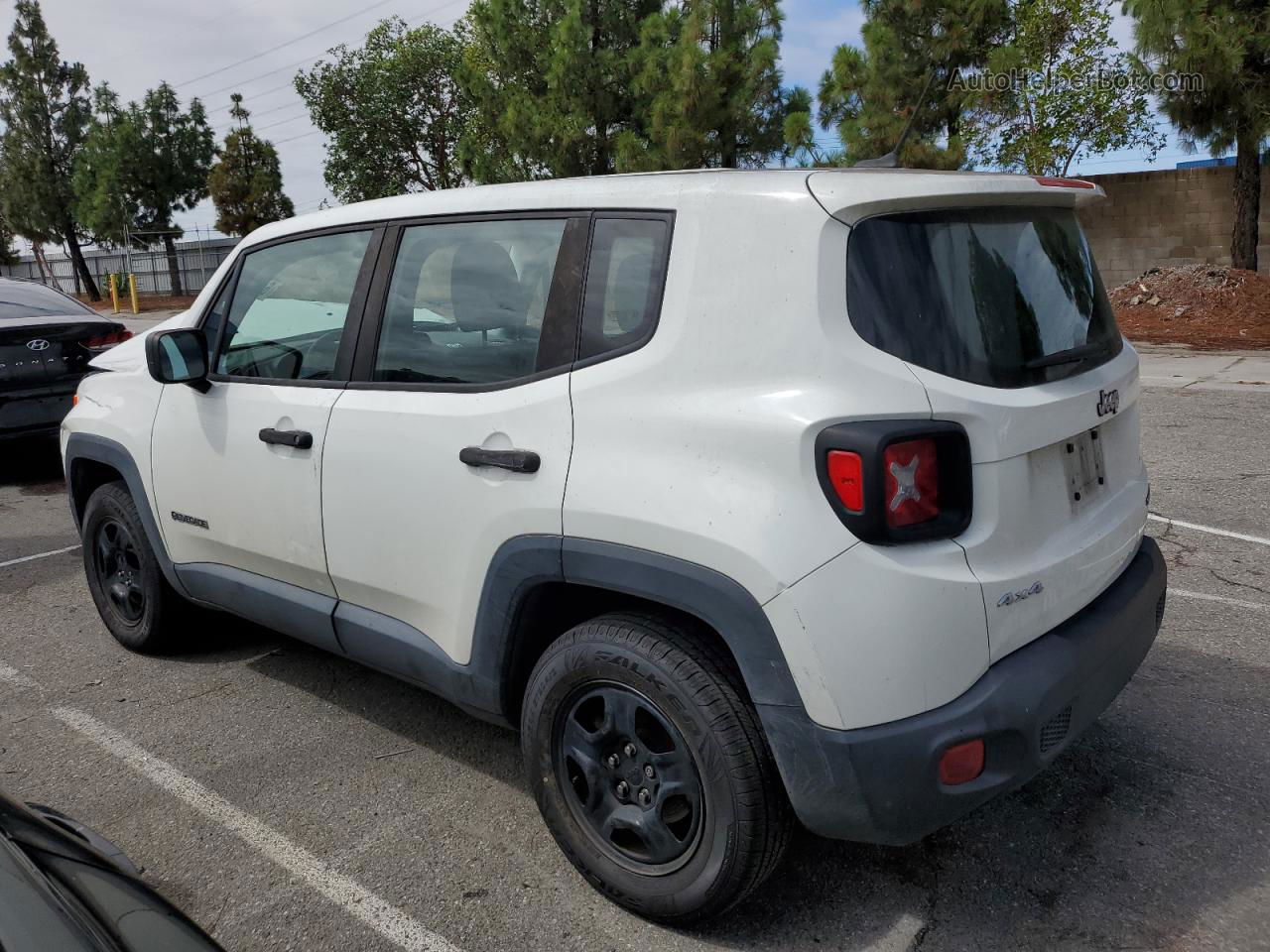 2017 Jeep Renegade Sport White vin: ZACCJBAB2HPG14978