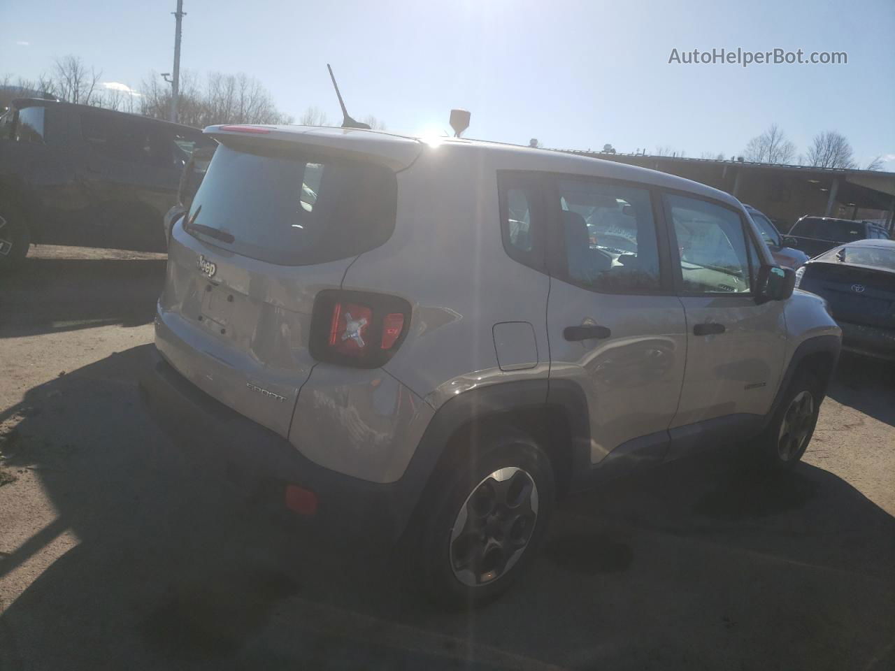 2015 Jeep Renegade Sport Желто-коричневый vin: ZACCJBAH0FPB72978