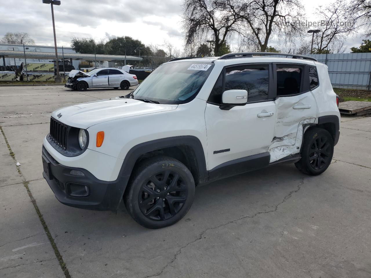 2017 Jeep Renegade Latitude White vin: ZACCJBBB0HPF39809