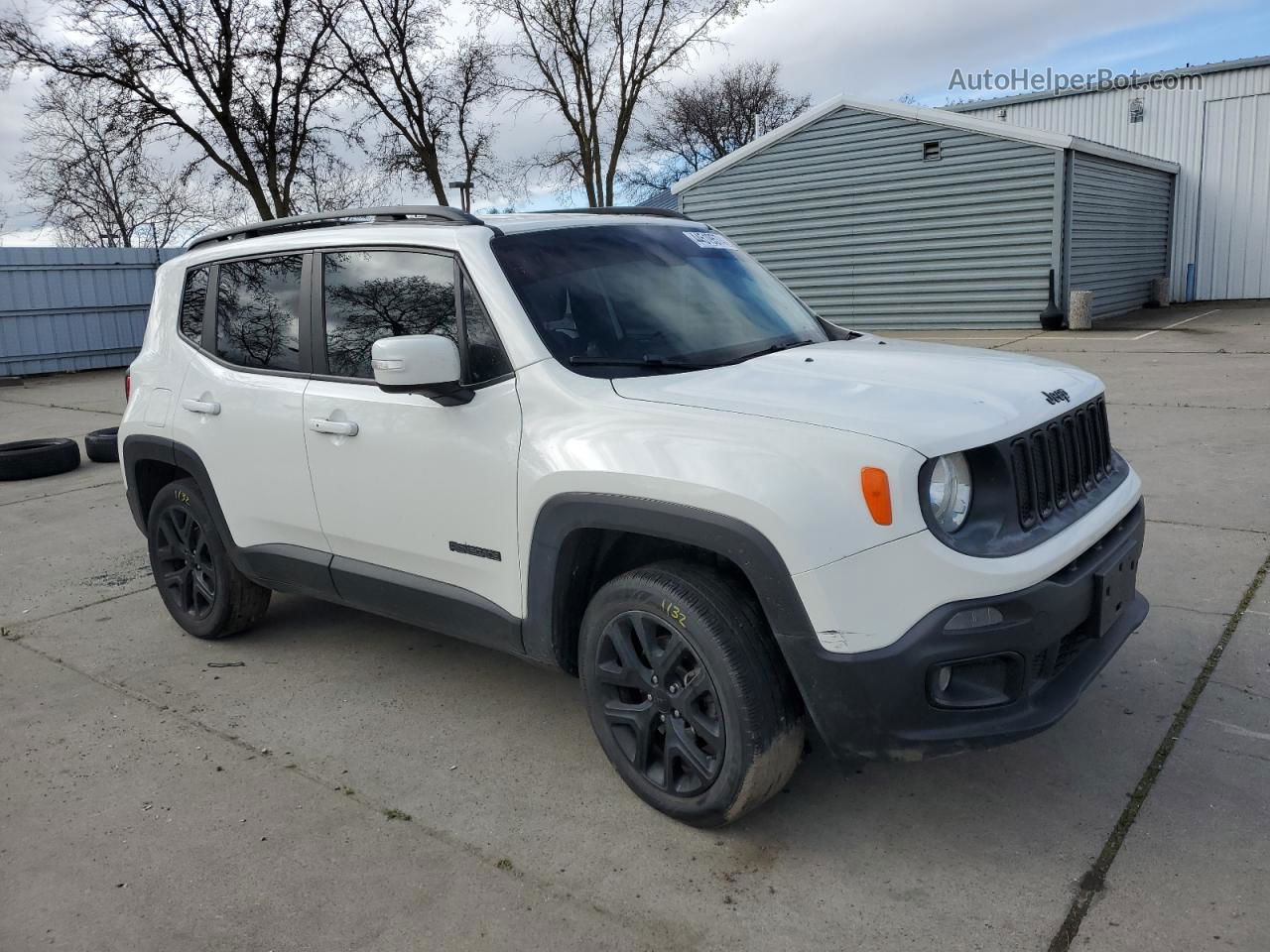 2017 Jeep Renegade Latitude White vin: ZACCJBBB0HPF39809