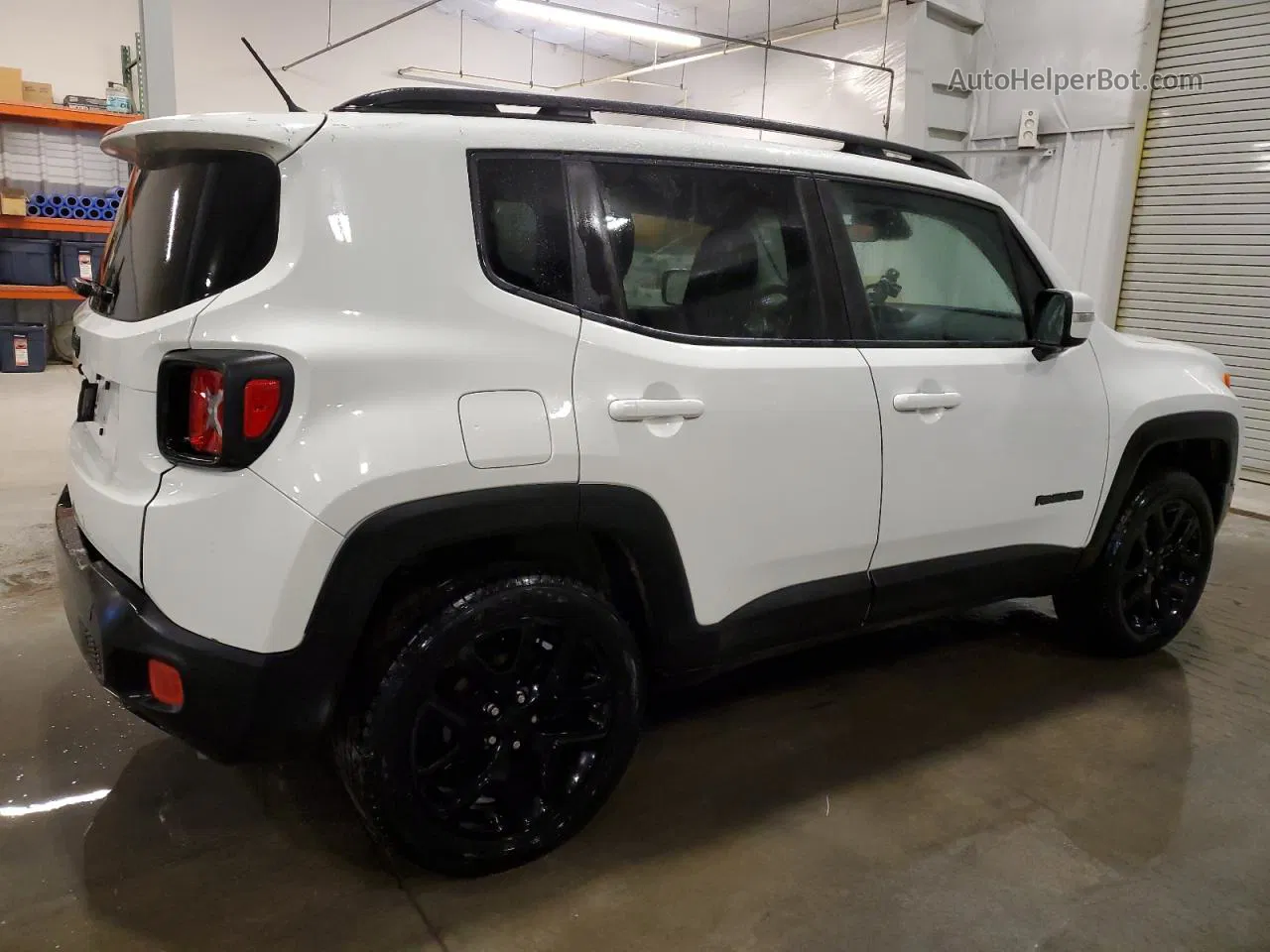 2017 Jeep Renegade Latitude White vin: ZACCJBBB2HPF72827