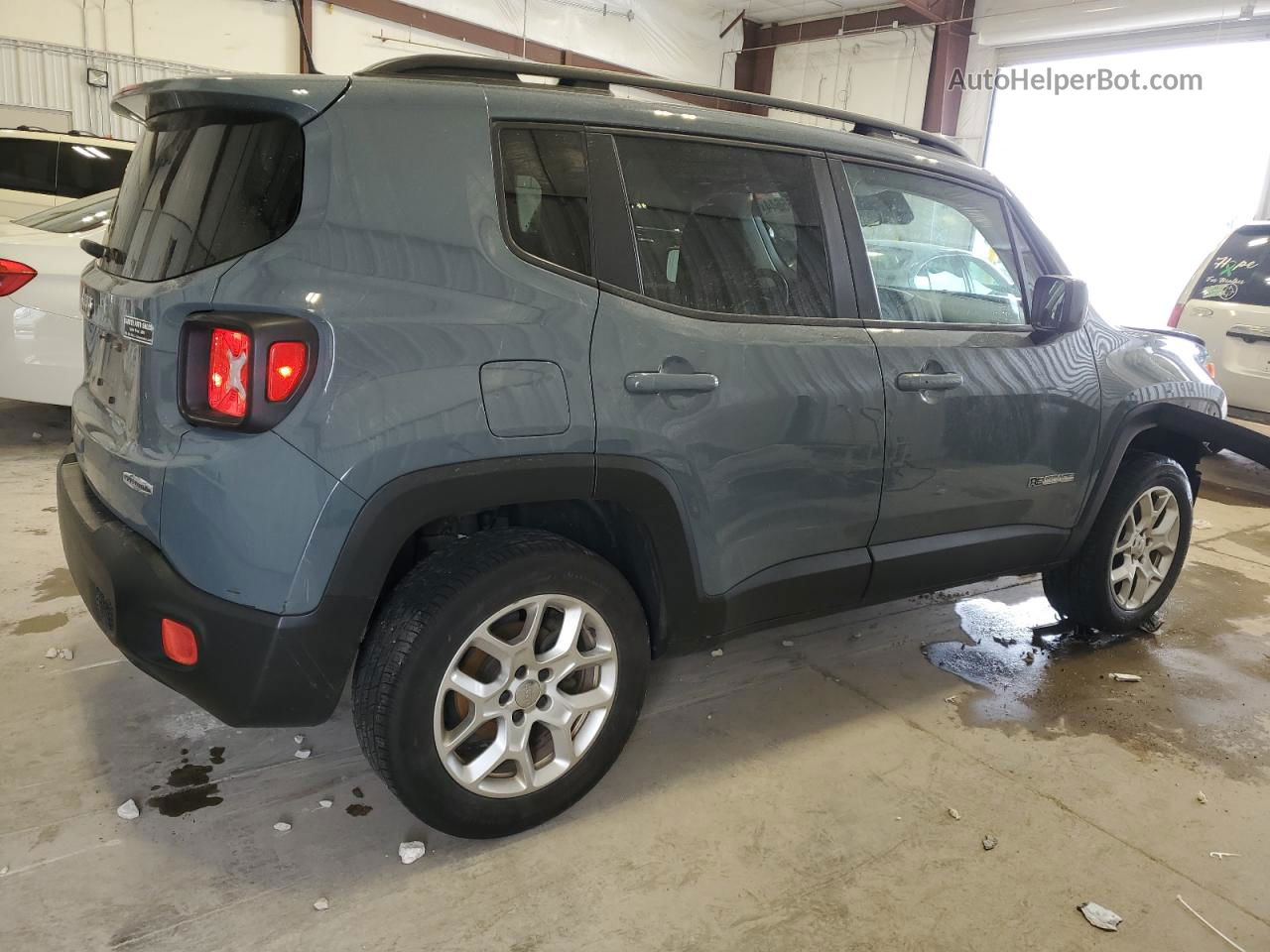 2018 Jeep Renegade Latitude Gray vin: ZACCJBBB2JPG91774