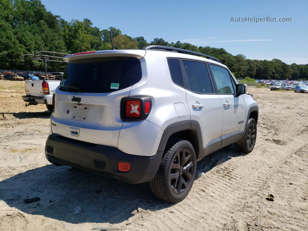 2018 Jeep Renegade Latitude Silver vin: ZACCJBBB2JPH40584