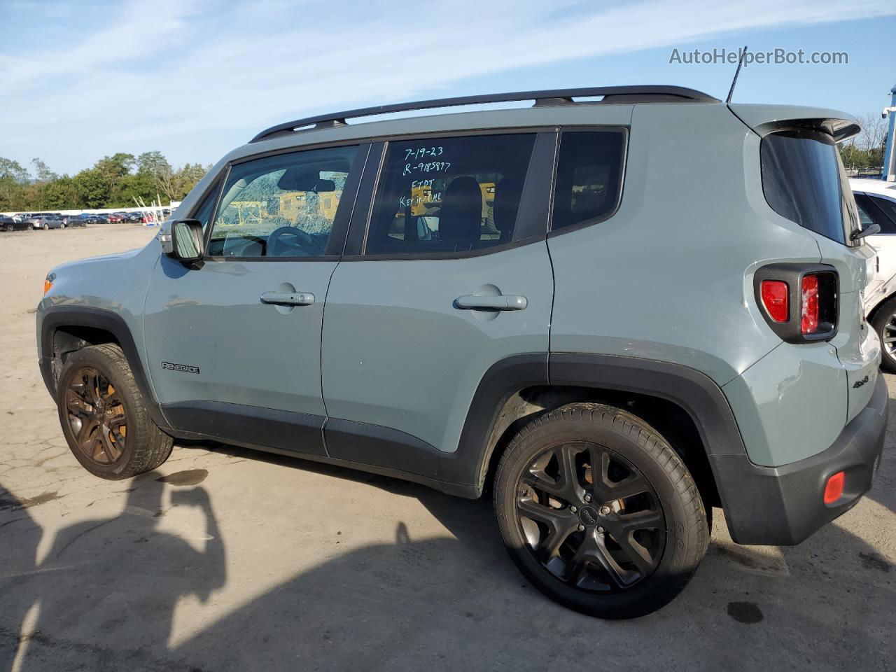 2018 Jeep Renegade Latitude Gray vin: ZACCJBBB3JPJ51265