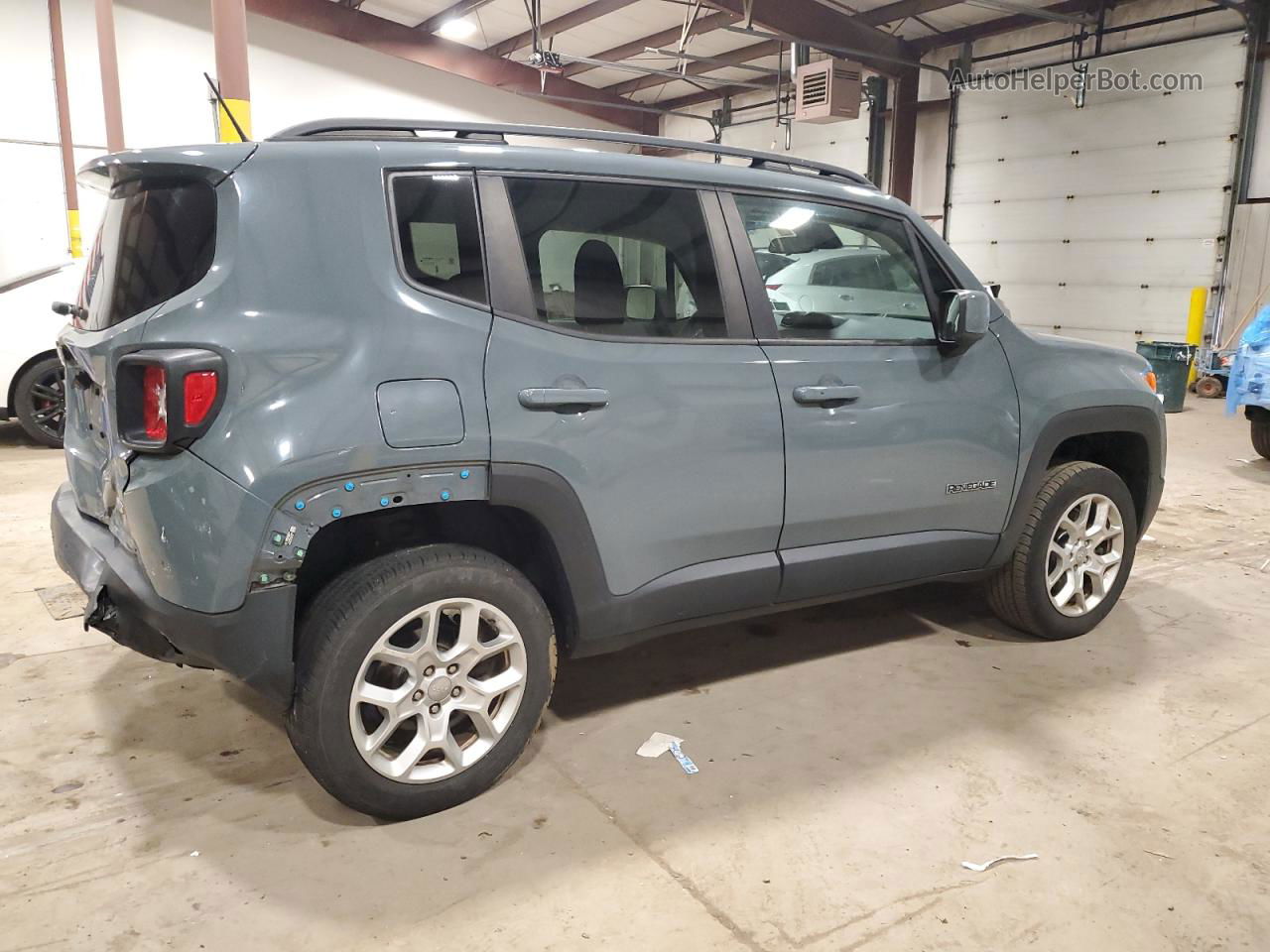 2017 Jeep Renegade Latitude Gray vin: ZACCJBBB5HPE93622