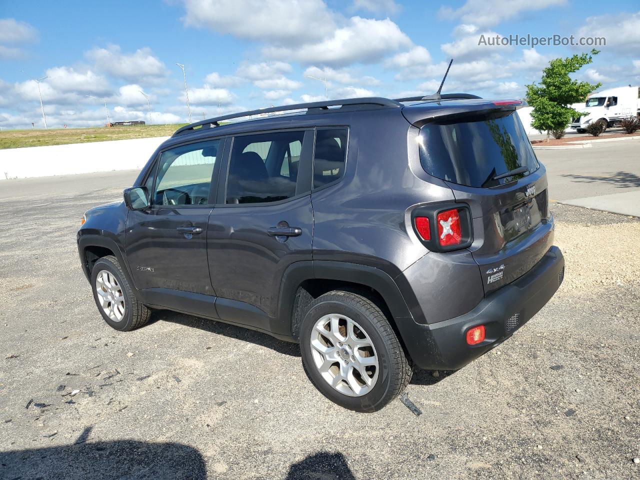 2017 Jeep Renegade Latitude Gray vin: ZACCJBBB5HPF44004