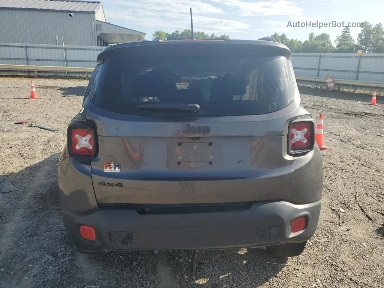 2017 Jeep Renegade Latitude Charcoal vin: ZACCJBBB6HPE84363