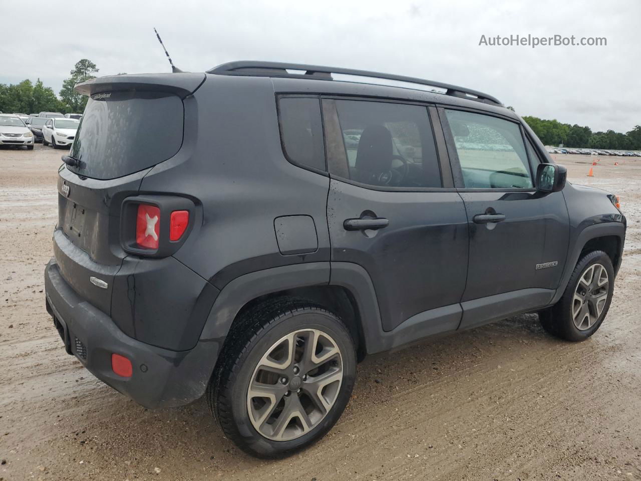 2017 Jeep Renegade Latitude Black vin: ZACCJBBB6HPF58915