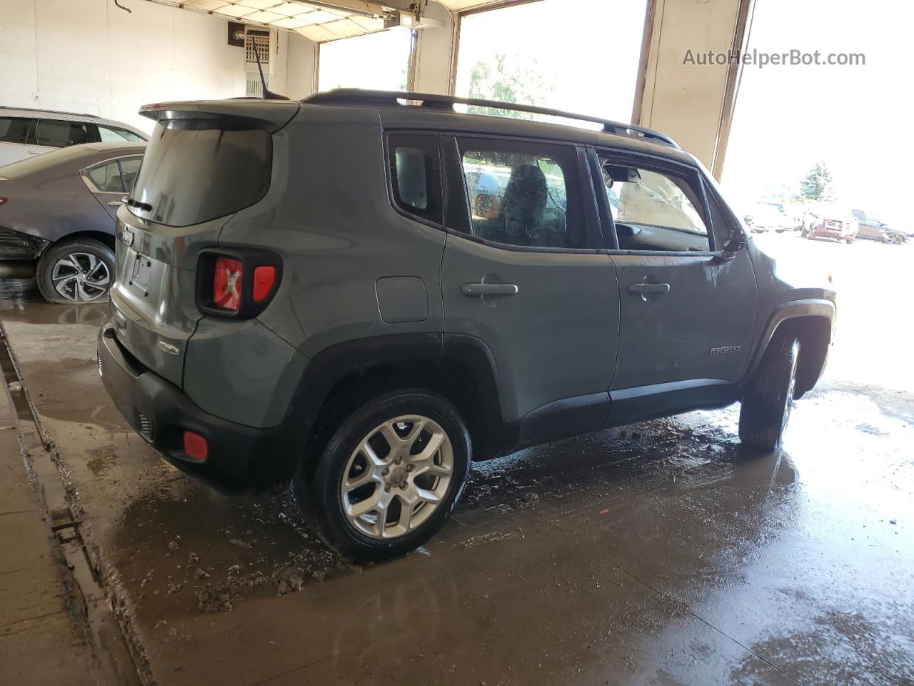 2018 Jeep Renegade Latitude Серый vin: ZACCJBBB6JPJ00956