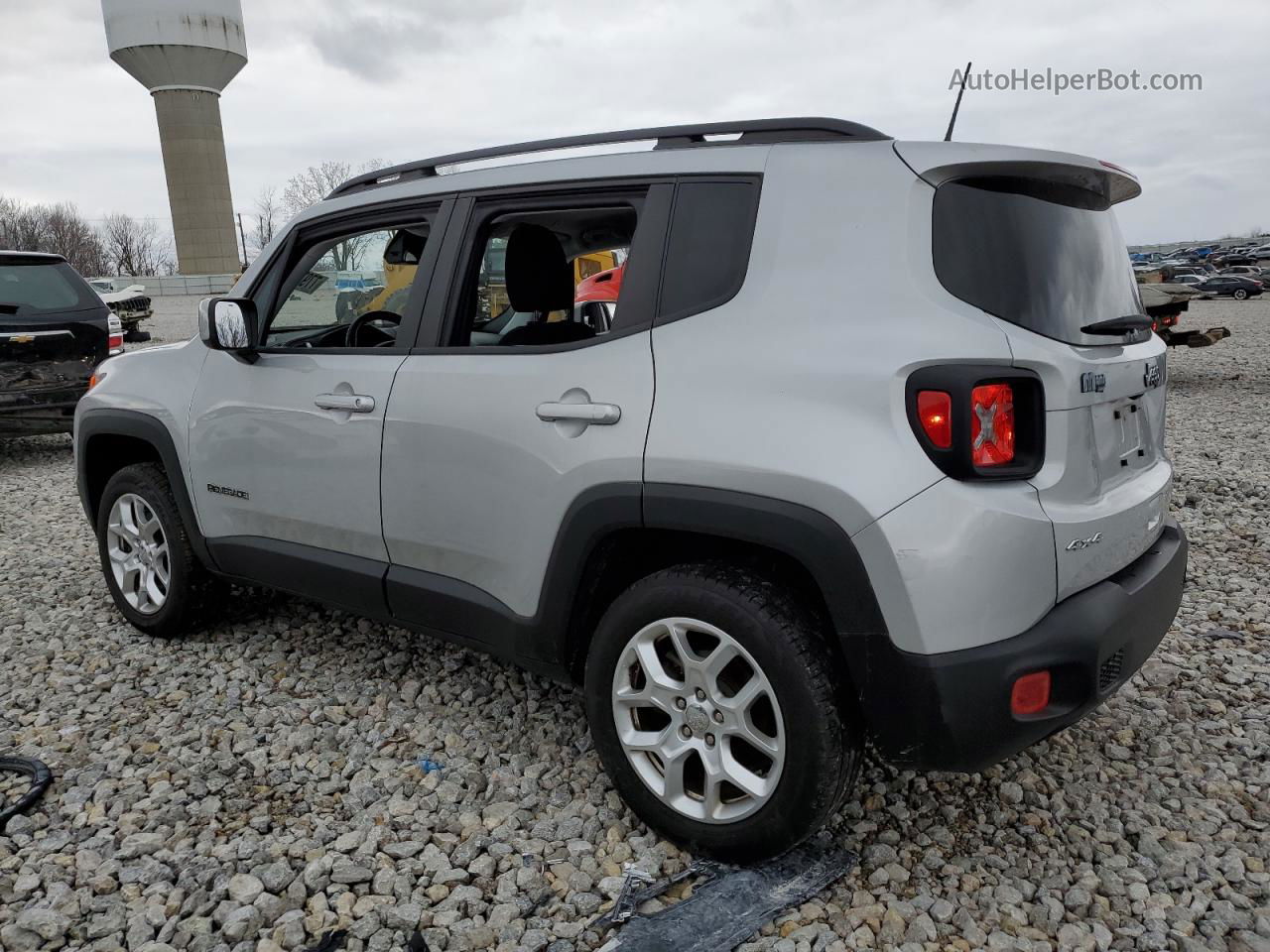 2018 Jeep Renegade Latitude Silver vin: ZACCJBBB8JPG76759