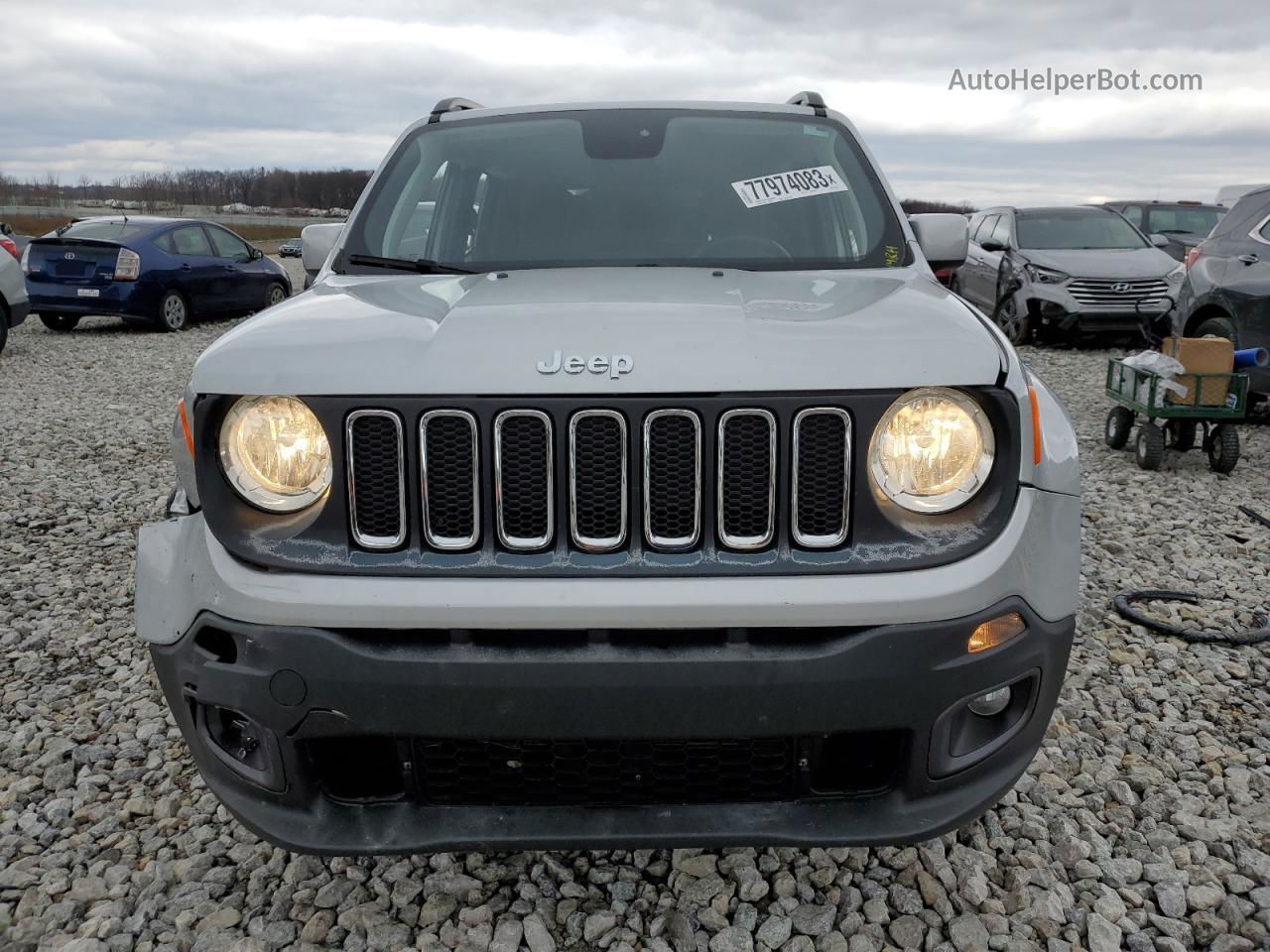 2018 Jeep Renegade Latitude Silver vin: ZACCJBBB8JPG76759